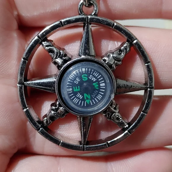 Compass Keychain - Picture 4 of 6